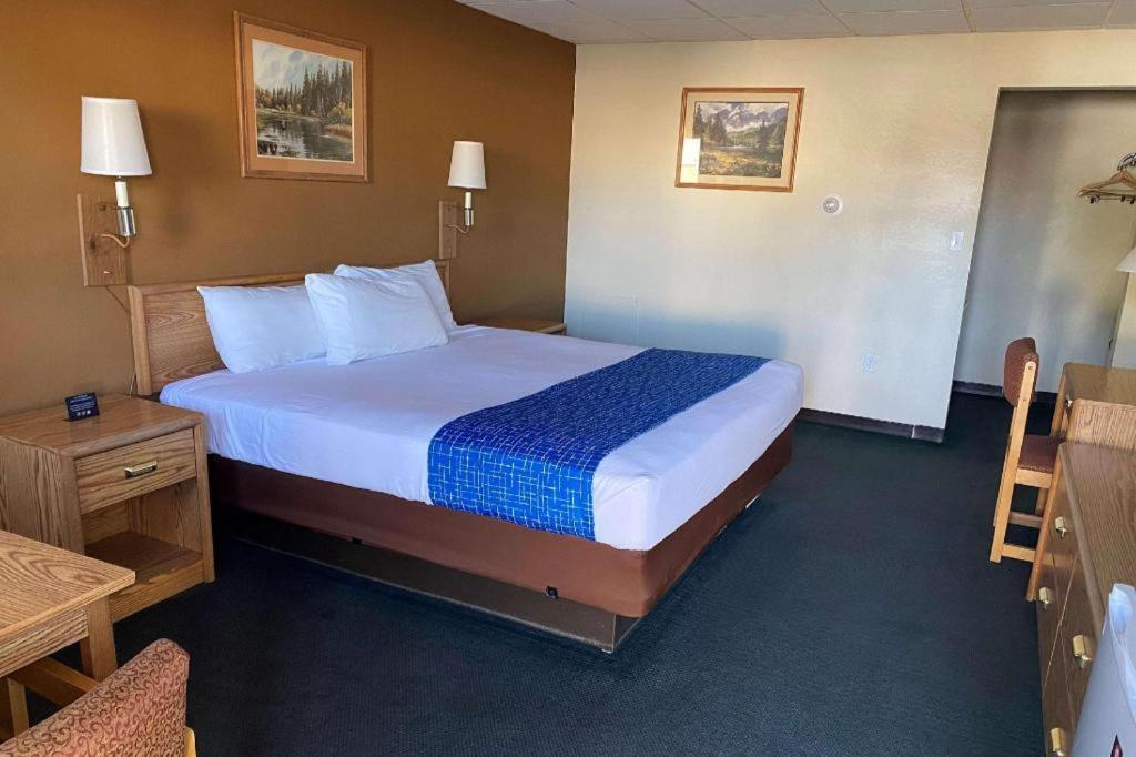 Travelodge By Wyndham Powell Exterior photo